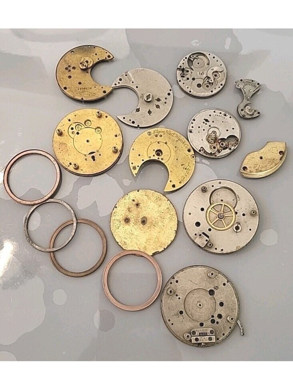 Antique Pocket Watch Assorted Parts K25